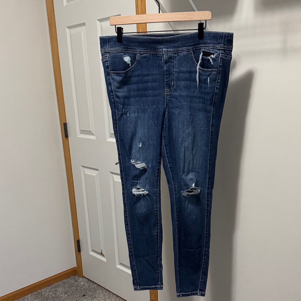 Torrid Lean Jean Pull-on Dark Blue Distressed Skinny Jeans Size 1